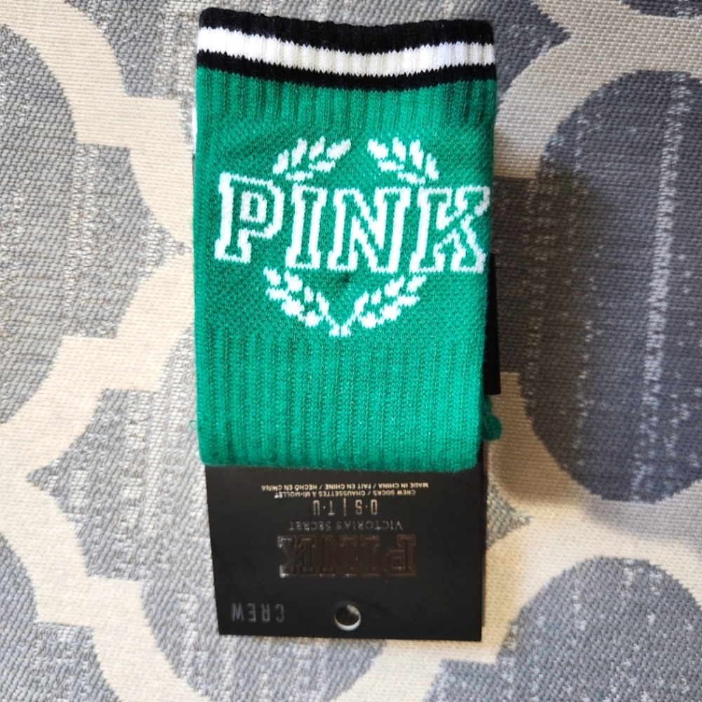 PINK Victoria's Secret Crew Socks 2-pack